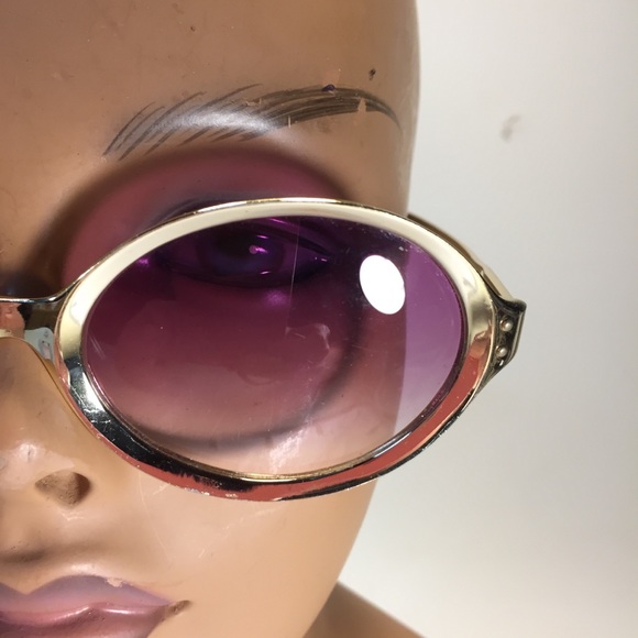 Vtg Riviera Eye-cycle Gold Tone Oval Sunglasses main image 8